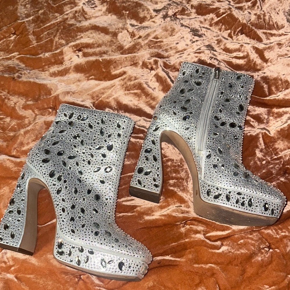 Women’s Jessica Simpson Sparkling Silver Heeled Boots